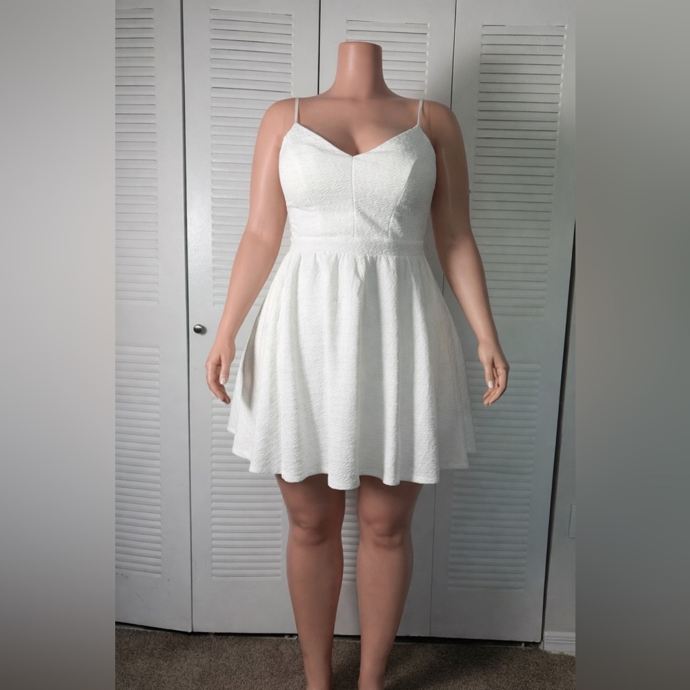 Size 15 Honey and Rosie Creamy White Blouse